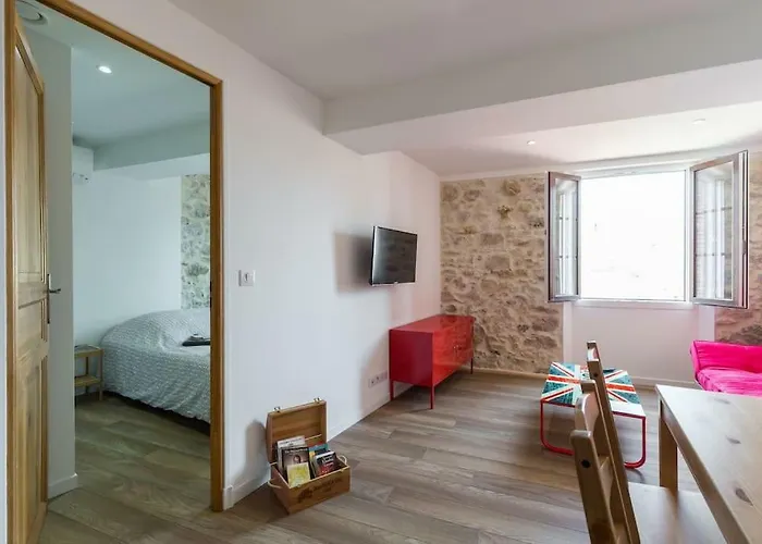 Appartamento 302-appartement De Caractère Vieil
